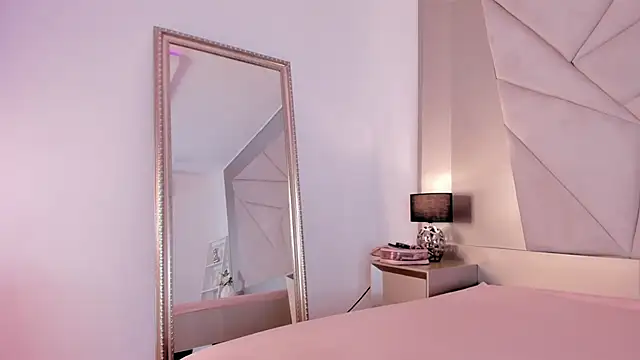 RAVENDIPAUL online show from February 7, 7:49 pm