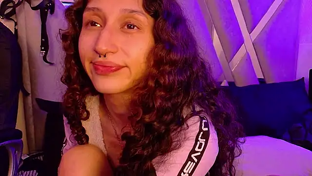 Queenjenn   online show from January 9, 6:38 am