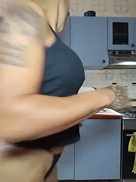 Snapshot of Alison_fitness chatting on May 31, 12:34 pm Alison fitness online show from May 31, 12:34 pm