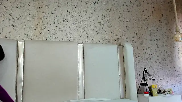 Snapshot of Candy_Bony chatting on January 16, 7:31 pm Candy Bony online show from January 16, 7:31 pm