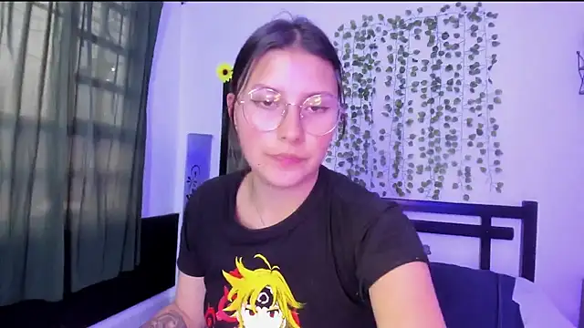 Noellesable online show from December 28, 7:33 pm