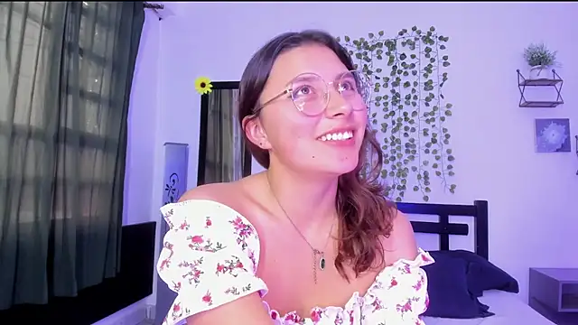 Noellesable online show from December 29, 9:09 pm