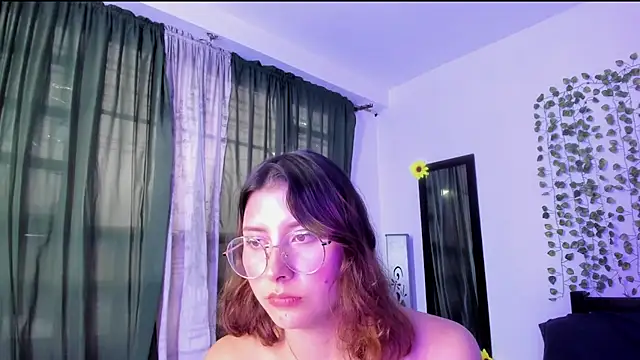 Noellesable online show from January 4, 8:27 pm