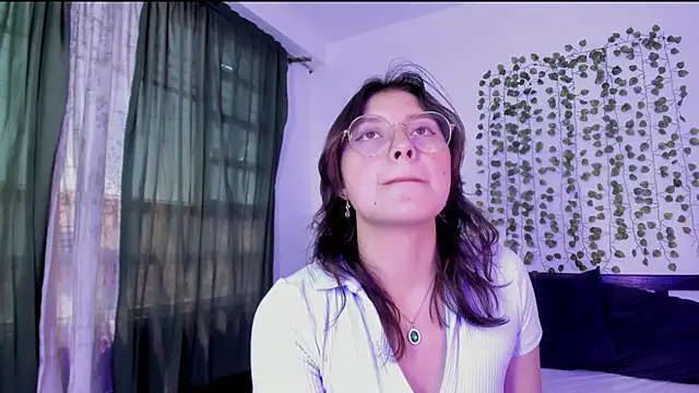 Noellesable online show from January 18, 5:37 pm