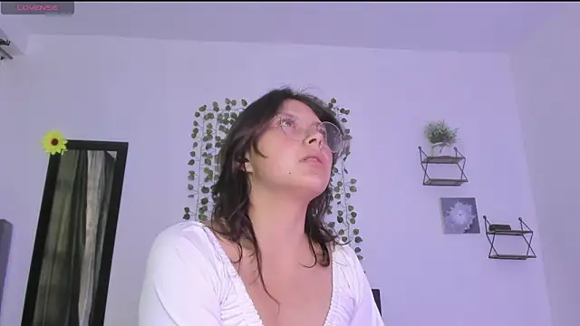 Noellesable online show from January 28, 5:35 pm