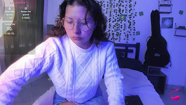 Noellesable online show from March 20, 5:36 pm