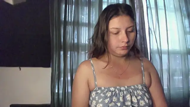 Noellesable online show from December 1, 5:29 pm