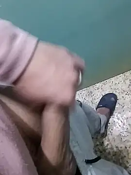 Steve98768 online show from December 14, 1:17 am