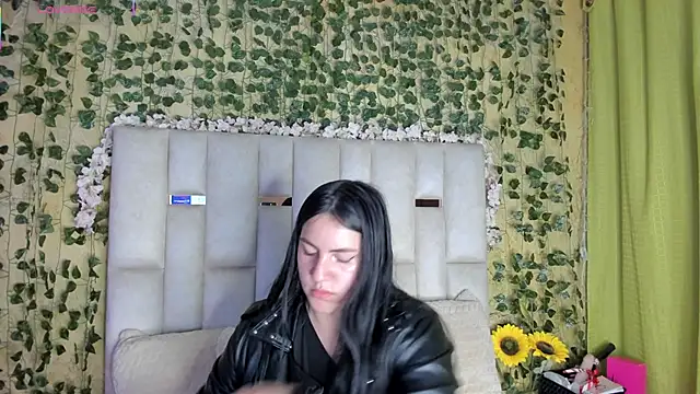 jenifer  power10 online show from March 7, 11:40 am