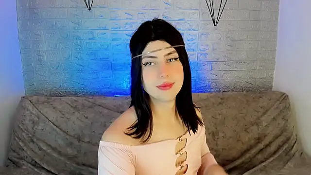 Snapshot of Oxana-Novikov chatting on April 19, 8:22 pm Oxana-Novikov online show from April 19, 8:22 pm