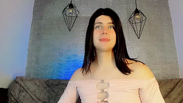 Snapshot of Oxana-Novikov chatting on June 28, 9:10 pm Oxana-Novikov online show from June 28, 9:10 pm