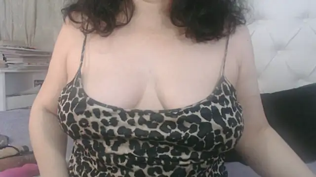 maturepriscila online show from February 16, 9:48 pm