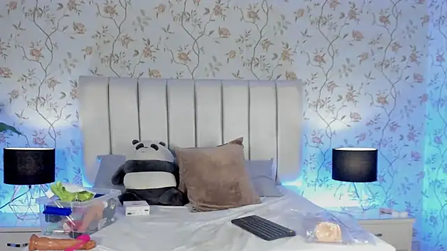 MeganCruzGB online show from February 1, 2:05 am