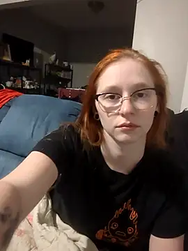 Snapshot of LilyFoxxx chatting on September 21, 3:08 am LilyFoxxx online show from September 21, 3:08 am