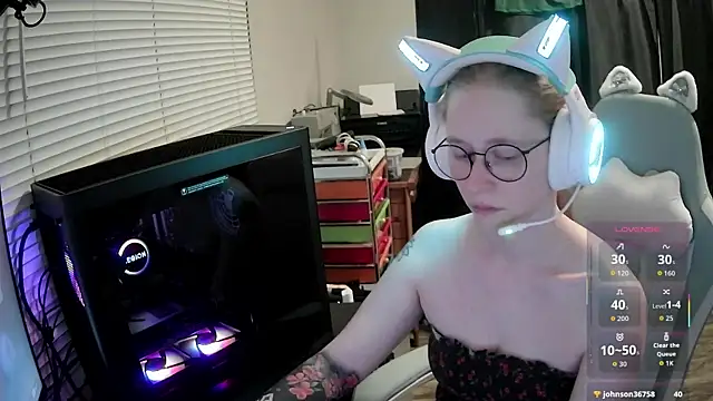 LilyFoxxx online show from July 20, 5:11 am