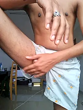 Snapshot of shan__22 chatting on December 14, 2:12 am shan 22 online show from December 14, 2:12 am