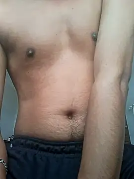 Snapshot of shan__22 chatting on January 21, 2:33 am shan 22 online show from January 21, 2:33 am