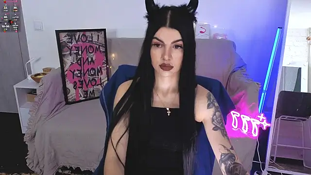 Tiffany lab online show from October 31, 1:45 pm