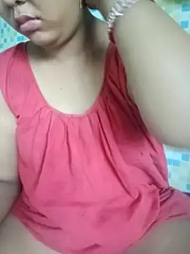 Snapshot of Super-Couple chatting on June 30, 4:13 am Super-Couple online show from June 30, 4:13 am