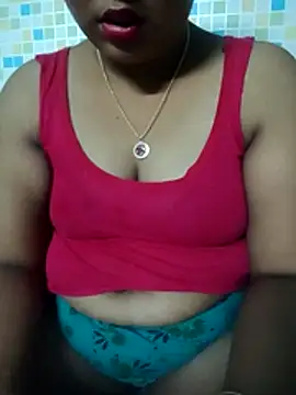 Snapshot of Super-Couple chatting on July 8, 4:44 pm Super-Couple online show from July 8, 4:44 pm
