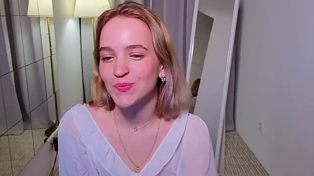 lolly pie online show from December 4, 6:50 pm