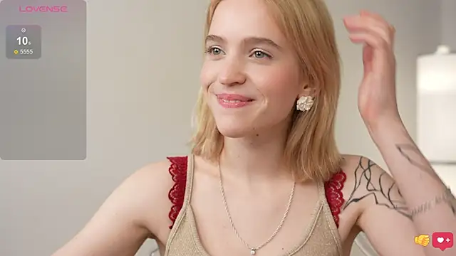 lolly pie online show from December 25, 7:02 pm