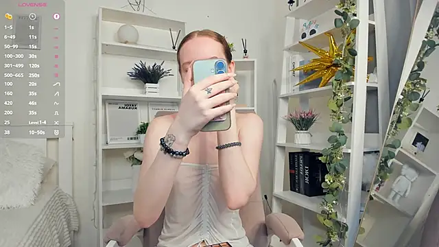 Snapshot of ZaraBluitt chatting on May 21, 8:43 am ZaraBluitt online show from May 21, 8:43 am