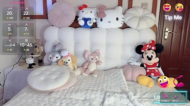 Unique-yiyi online show from February 2, 9:56 pm