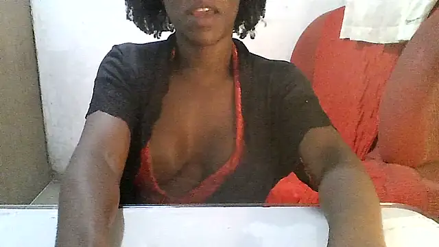 Snapshot of maisinha3193 chatting on July 7, 11:31 pm maisinha3193 online show from July 7, 11:31 pm