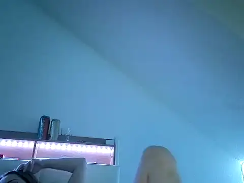 nicole77745 online show from March 11, 4:02 pm