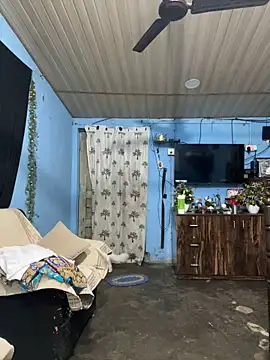 Black Glow online show from January 27, 2:35 pm