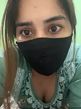 Black Glow online show from March 11, 5:46 pm