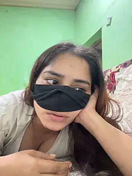 Black Glow online show from March 13, 2:44 pm