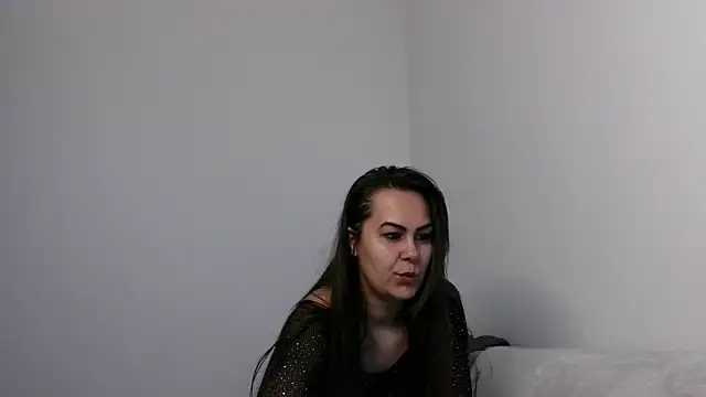 Snapshot of Antonia_1313 chatting on February 16, 5:15 am Antonia 1313 online show from February 16, 5:15 am