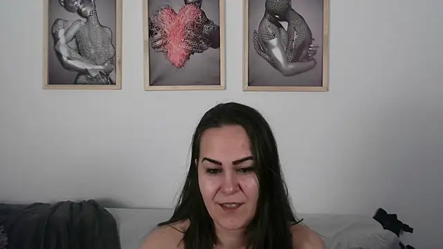 Snapshot of Antonia_1313 chatting on January 19, 4:49 am Antonia 1313 online show from January 19, 4:49 am