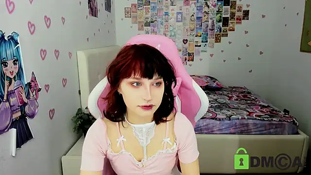 ElizaNik  online show from December 11, 9:55 pm