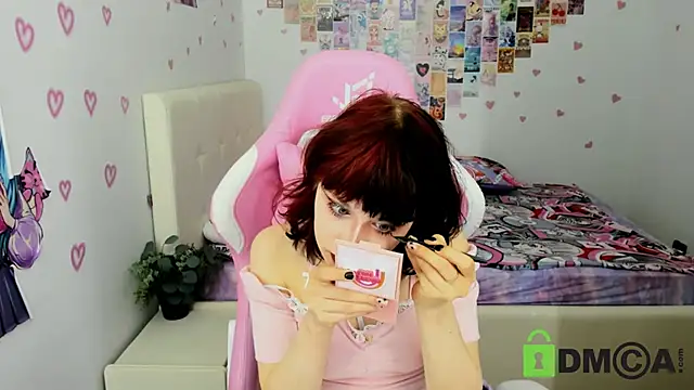 ElizaNik  online show from December 12, 1:53 am