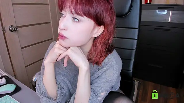 Snapshot of ElizaNik_ chatting on May 15, 11:23 pm ElizaNik online show from May 15, 11:23 pm