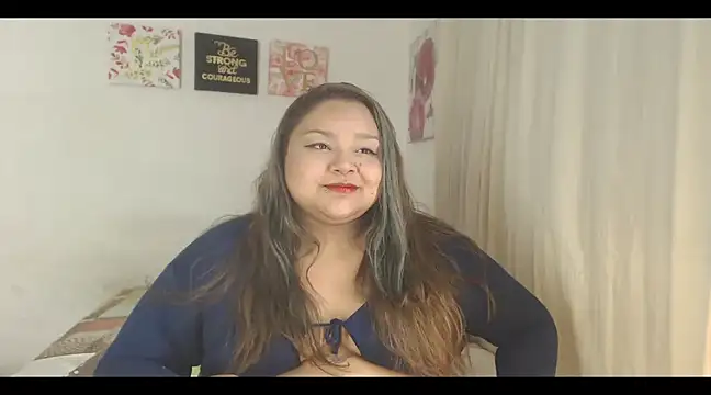 Snapshot of lovemyfatpussy chatting on February 20, 3:56 am lovemyfatpussy online show from February 20, 3:56 am