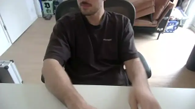 taallguyy 196 online show from December 22, 12:02 pm