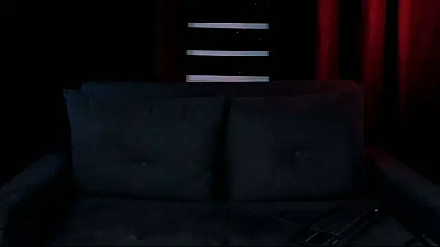 lnxmst online show from December 19, 11:01 pm