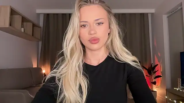 Snapshot of Julia_RL chatting on October 2, 9:44 pm Julia RL online show from October 2, 9:44 pm