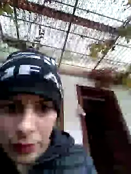 Snapshot of PinkPussyXYZ chatting on November 7, 9:42 am PinkPussyXYZ online show from November 7, 9:42 am