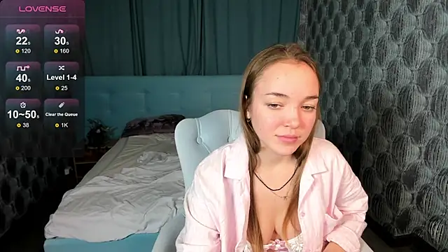 Christy Little online show from December 24, 11:38 am