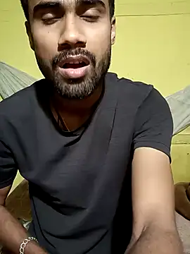 Snapshot of Skinny_Bigass_23 chatting on January 17, 6:12 pm Skinny Bigass 23 online show from January 17, 6:12 pm