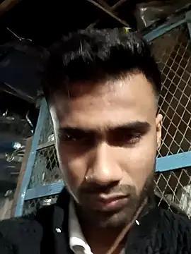 Snapshot of Skinny_Bigass_23 chatting on February 17, 2:26 pm Skinny Bigass 23 online show from February 17, 2:26 pm