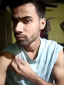 Snapshot of Skinny_Bigass_23 chatting on March 8, 6:26 pm Skinny Bigass 23 online show from March 8, 6:26 pm