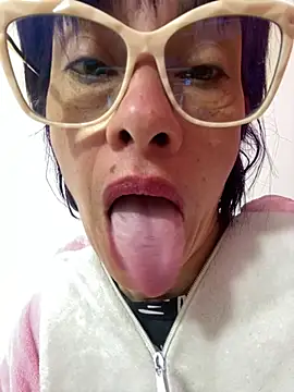 Snapshot of Goddess-Love- chatting on February 18, 9:10 am Goddess-Love- online show from February 18, 9:10 am