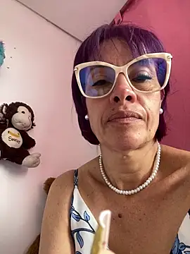 Snapshot of Goddess-Love- chatting on February 23, 6:12 pm Goddess-Love- online show from February 23, 6:12 pm