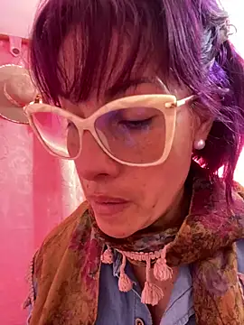 Snapshot of Goddess-Love- chatting on March 1, 7:15 pm Goddess-Love- online show from March 1, 7:15 pm